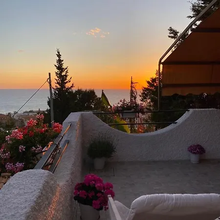 Vista Stromboli Паола
