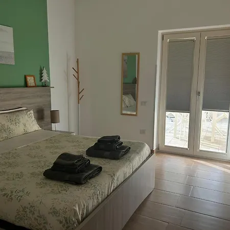 Vista Stromboli Apartahotel Paola