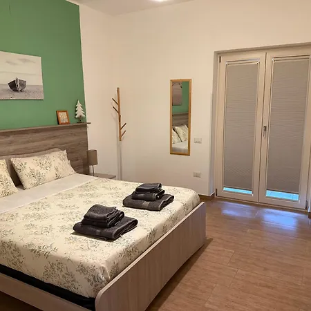 Vista Stromboli Apartahotel