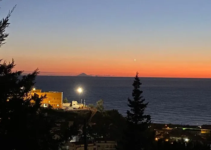 Vista Stromboli פאולה