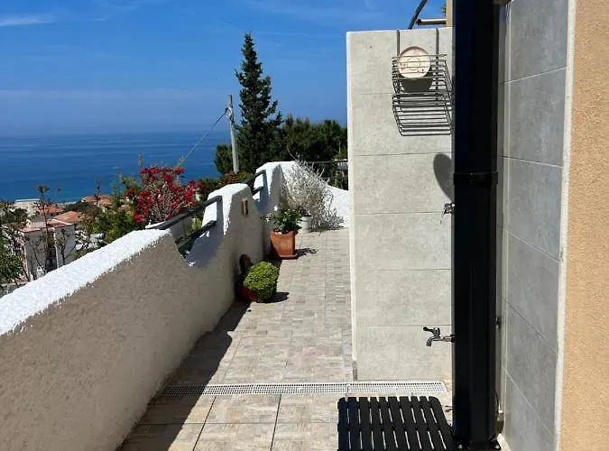 アパートホテル Vista Stromboli 4*