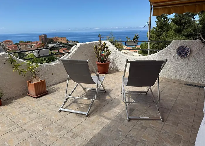 Vista Stromboli מלון דירות